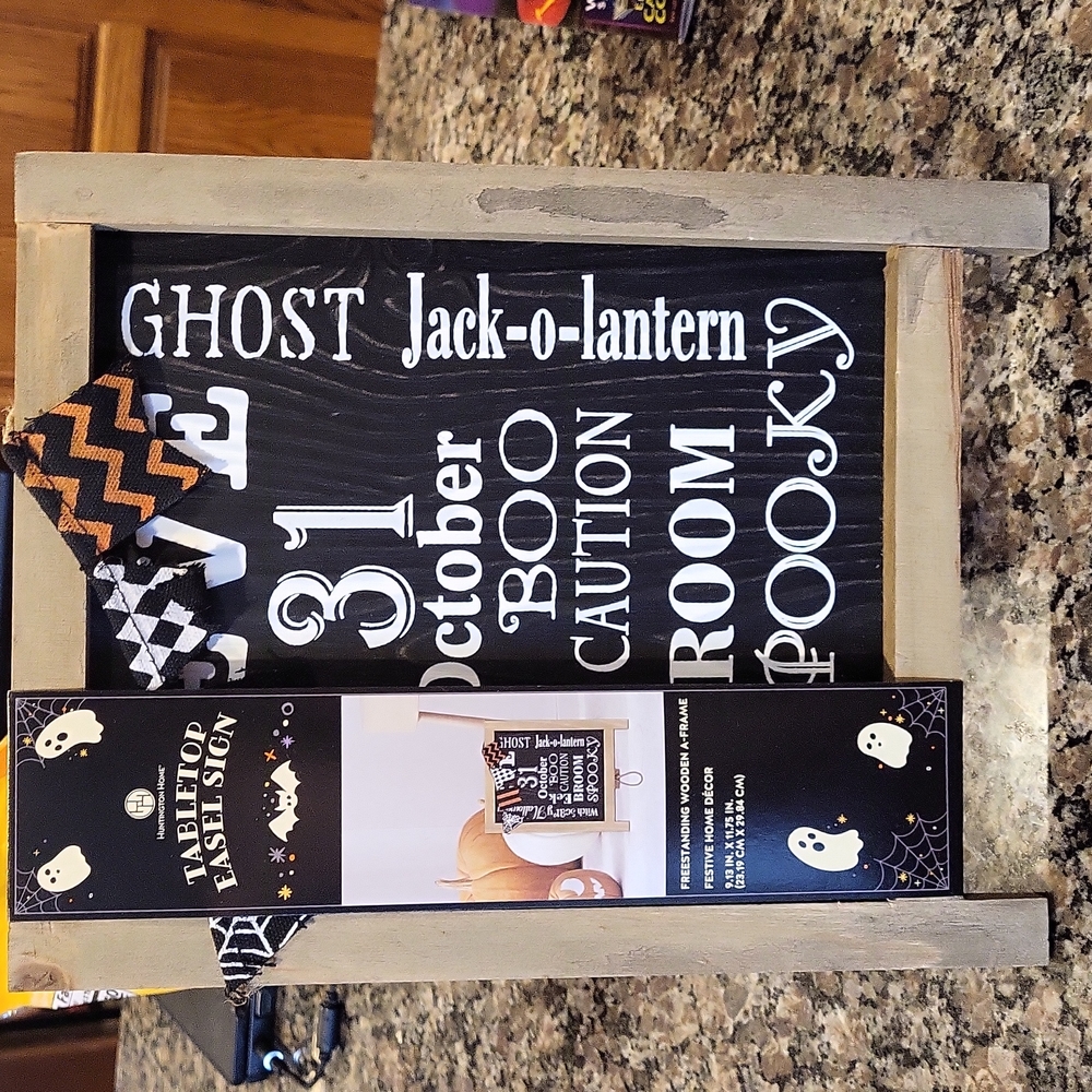 Tabletop Easel Sign HALLOWEEN NEW W/ tags wooden w/festive words 9.13 in x 11.75